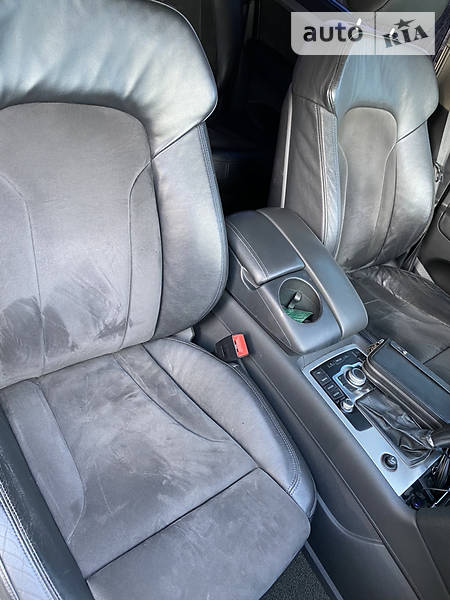 Позашляховик / Кросовер Audi Q7 2009 в Луцьку