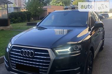 Внедорожник / Кроссовер Audi Q7 2016 в Киеве