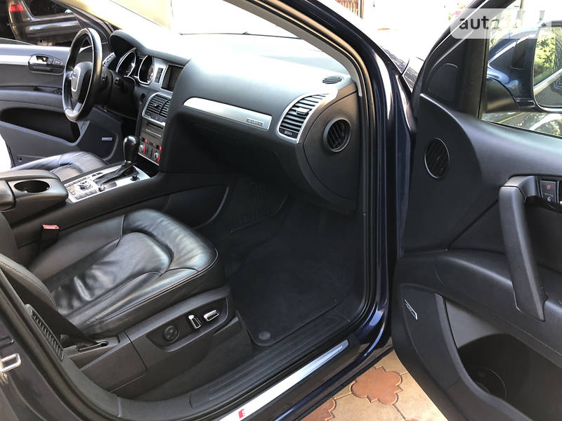 Позашляховик / Кросовер Audi Q7 2010 в Тернополі