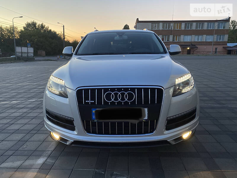 Позашляховик / Кросовер Audi Q7 2010 в Вінниці