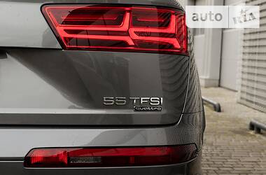 Позашляховик / Кросовер Audi Q7 2018 в Львові