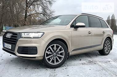 Внедорожник / Кроссовер Audi Q7 2017 в Харькове