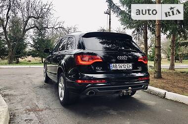 Позашляховик / Кросовер Audi Q7 2015 в 