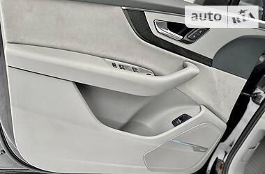 Внедорожник / Кроссовер Audi Q7 2015 в Киеве