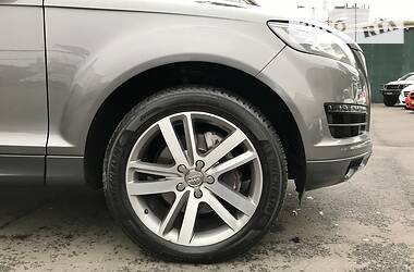 Позашляховик / Кросовер Audi Q7 2011 в Києві