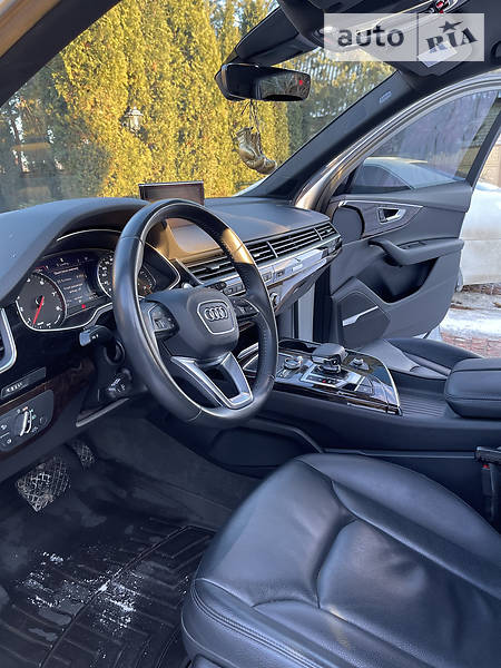 Внедорожник / Кроссовер Audi Q7 2017 в Харькове