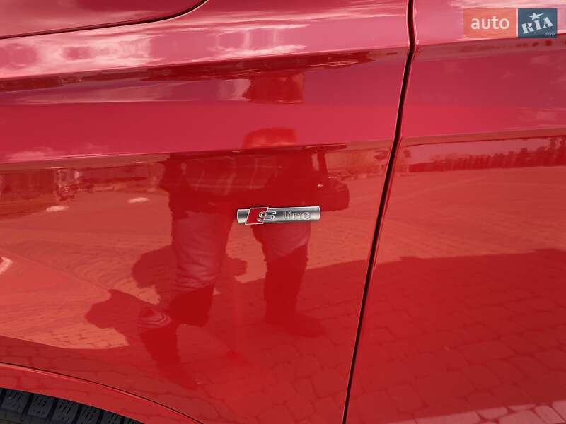 Внедорожник / Кроссовер Audi Q7 2017 в Киеве
