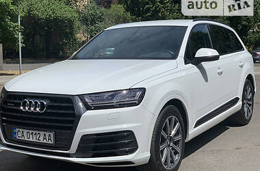 Внедорожник / Кроссовер Audi Q7 2016 в Золотоноше