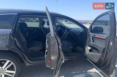 Позашляховик / Кросовер Audi Q7 2011 в 