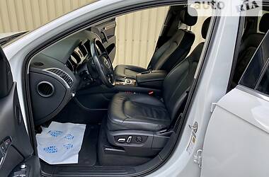 Позашляховик / Кросовер Audi Q7 2013 в 