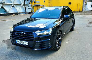 Внедорожник / Кроссовер Audi Q7 2018 в Киеве