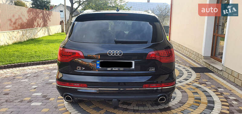 Позашляховик / Кросовер Audi Q7 2015 в Тернополі