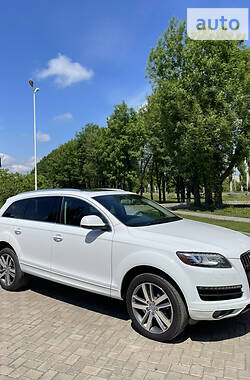 Позашляховик / Кросовер Audi Q7 2015 в Дніпрі