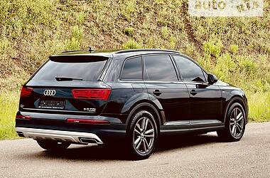 Позашляховик / Кросовер Audi Q7 2018 в Одесі