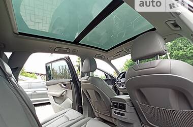 Внедорожник / Кроссовер Audi Q7 2016 в 