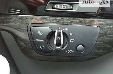 Внедорожник / Кроссовер Audi Q7 2016 в 