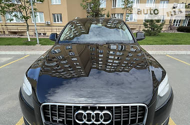 Audi Q7 2011