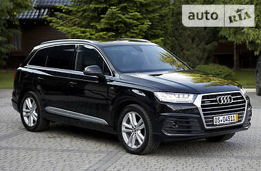 Внедорожник / Кроссовер Audi Q7 2017 в Ровно