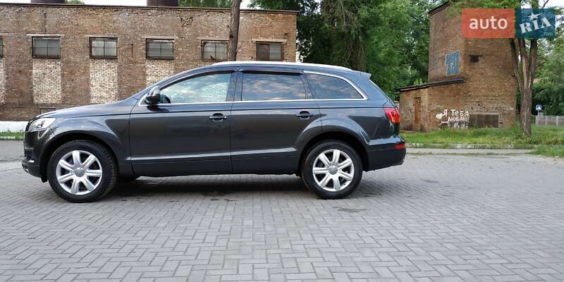 Внедорожник / Кроссовер Audi Q7 2006 в Запорожье
