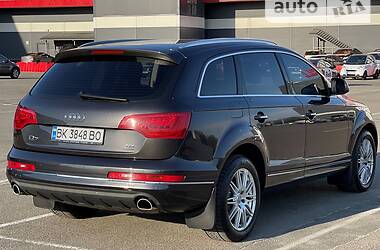 Универсал Audi Q7 2014 в Ровно