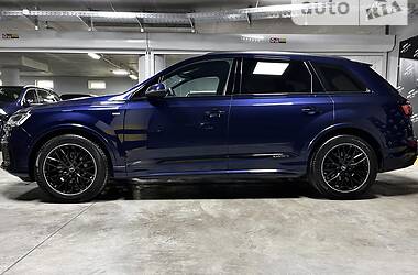 Внедорожник / Кроссовер Audi Q7 2020 в Киеве