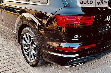 Позашляховик / Кросовер Audi Q7 2017 в Одесі