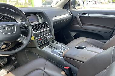 Внедорожник / Кроссовер Audi Q7 2013 в 