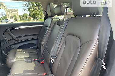 Внедорожник / Кроссовер Audi Q7 2013 в 