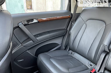 Внедорожник / Кроссовер Audi Q7 2011 в 