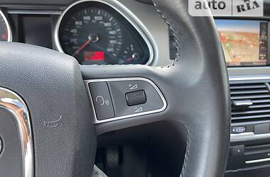 Внедорожник / Кроссовер Audi Q7 2011 в 