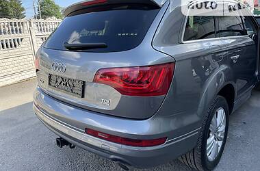 Внедорожник / Кроссовер Audi Q7 2011 в 