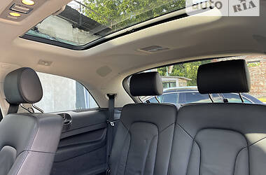 Внедорожник / Кроссовер Audi Q7 2011 в 