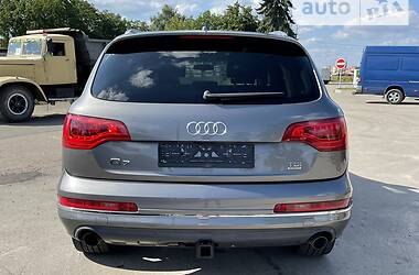 Внедорожник / Кроссовер Audi Q7 2011 в 