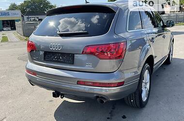 Внедорожник / Кроссовер Audi Q7 2011 в 