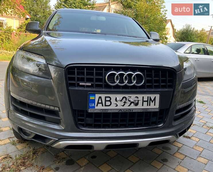 Внедорожник / Кроссовер Audi Q7 2015 в Гайсине