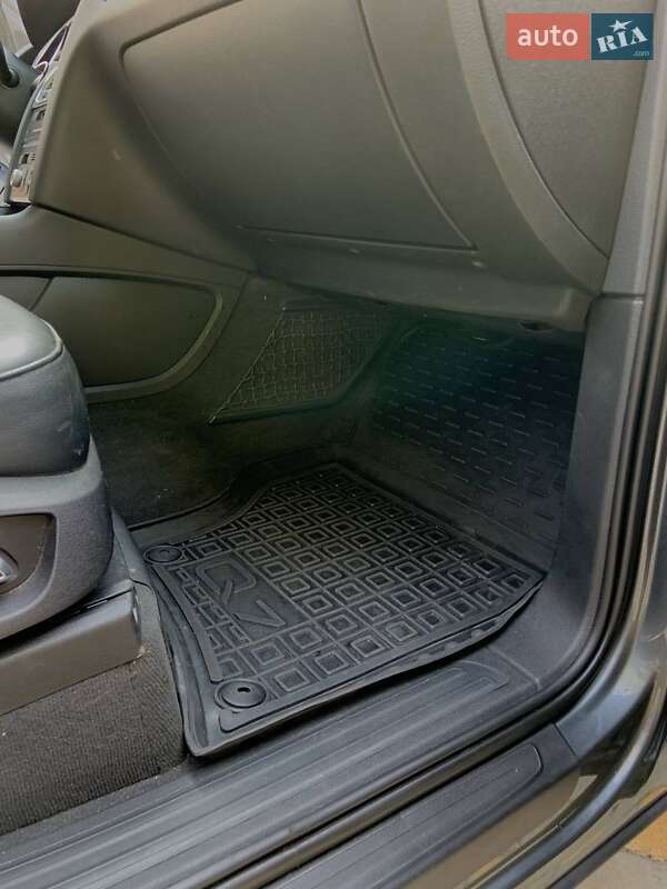 Позашляховик / Кросовер Audi Q7 2015 в Гайсину