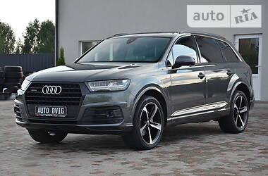 Внедорожник / Кроссовер Audi Q7 2017 в Луцке