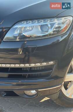 Внедорожник / Кроссовер Audi Q7 2012 в 