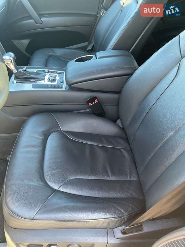 Позашляховик / Кросовер Audi Q7 2012 в Житомирі