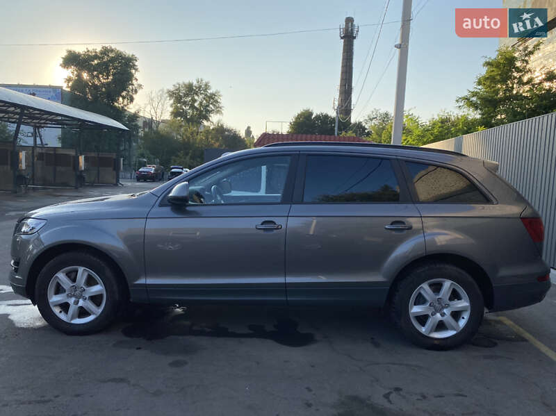 Внедорожник / Кроссовер Audi Q7 2012 в Днепре
