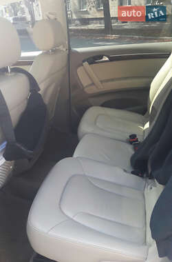 Внедорожник / Кроссовер Audi Q7 2013 в 