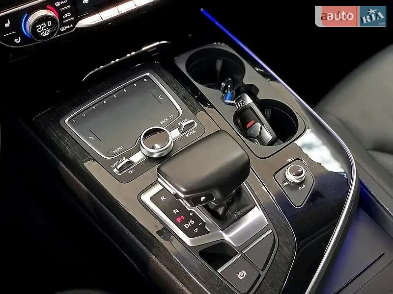 Внедорожник / Кроссовер Audi Q7 2016 в Белой Церкви