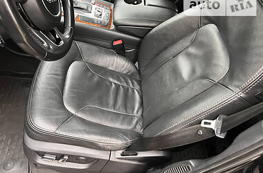 Позашляховик / Кросовер Audi Q7 2013 в 