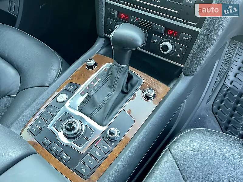 Позашляховик / Кросовер Audi Q7 2014 в Черкасах