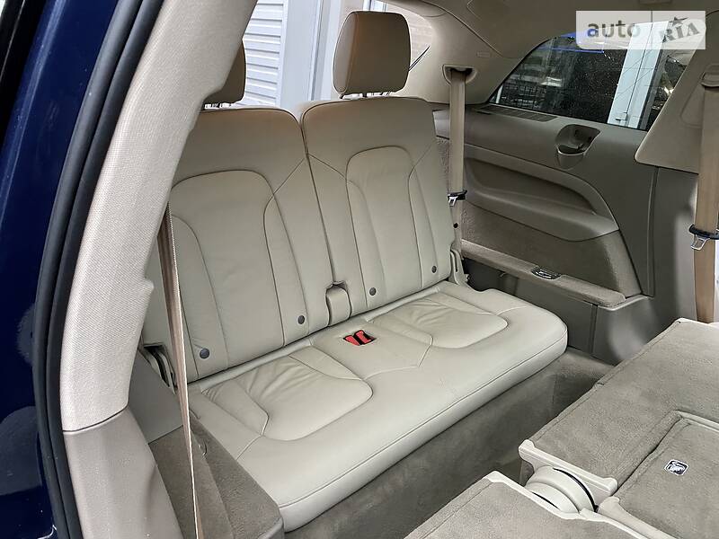 Внедорожник / Кроссовер Audi Q7 2012 в Киеве