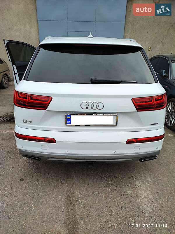 Позашляховик / Кросовер Audi Q7 2018 в Одесі