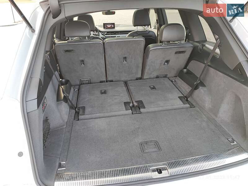 Позашляховик / Кросовер Audi Q7 2018 в Одесі