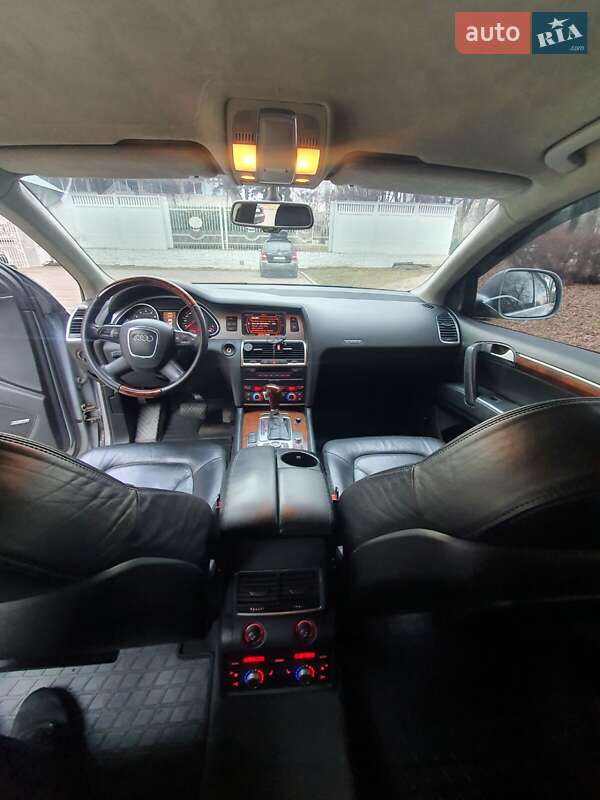 Внедорожник / Кроссовер Audi Q7 2007 в Черновцах