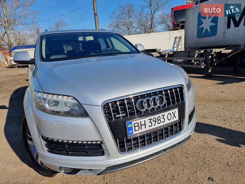 Позашляховик / Кросовер Audi Q7 2011 в Одесі