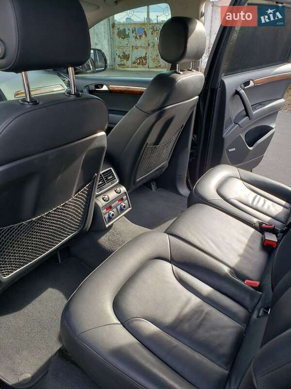 Внедорожник / Кроссовер Audi Q7 2014 в Киеве